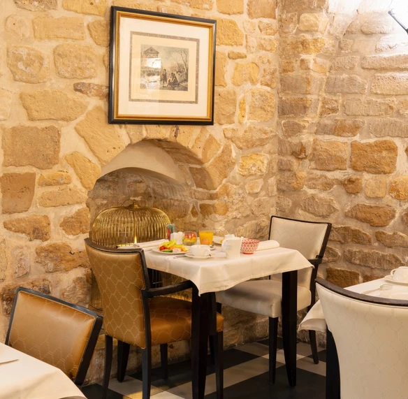 The Stendhal - Breakfast