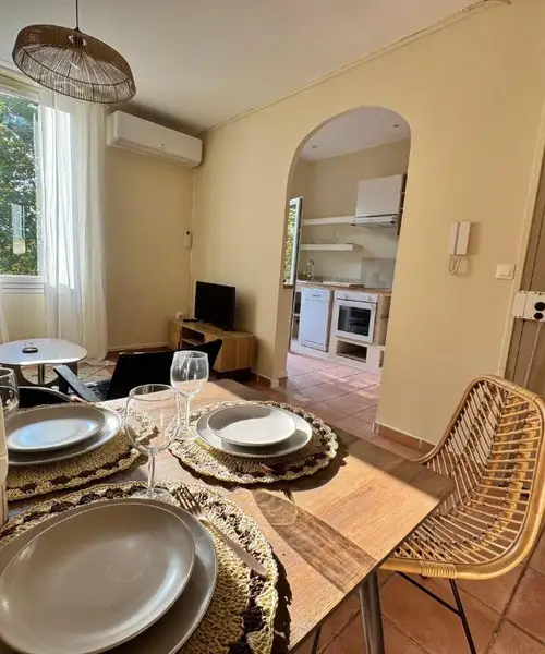 Azur Hôtel - Appartement Longchamp